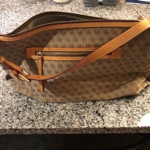 Dooney & Bourke Large Tote